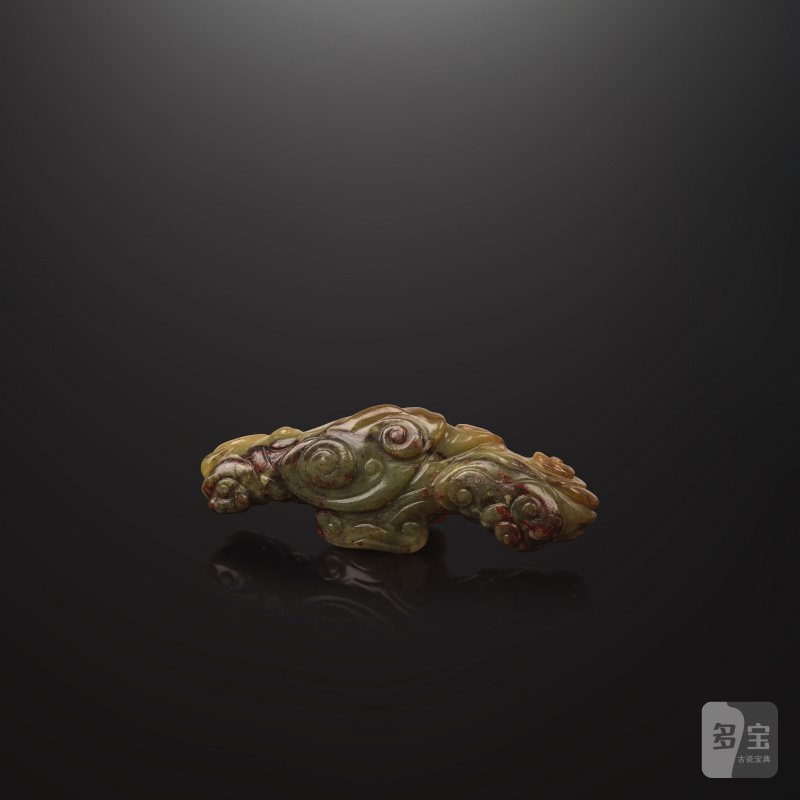 明 玉雲紋飾 | ORNAMENT EN JADE ROUILLE ET VERT SCULPTÉ - 图8